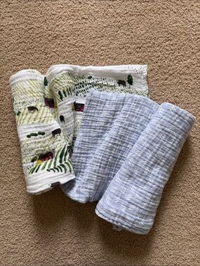 Little Unicorn swaddle bundle